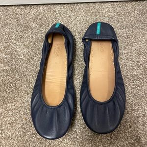 LIKE NEW Navy Tieks Shoes
